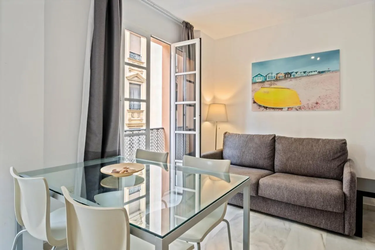 Cozy Cathedral Apartment in Málaga