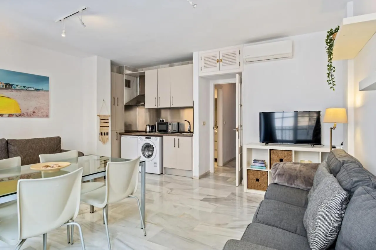 Cozy Cathedral Apartment in Málaga
