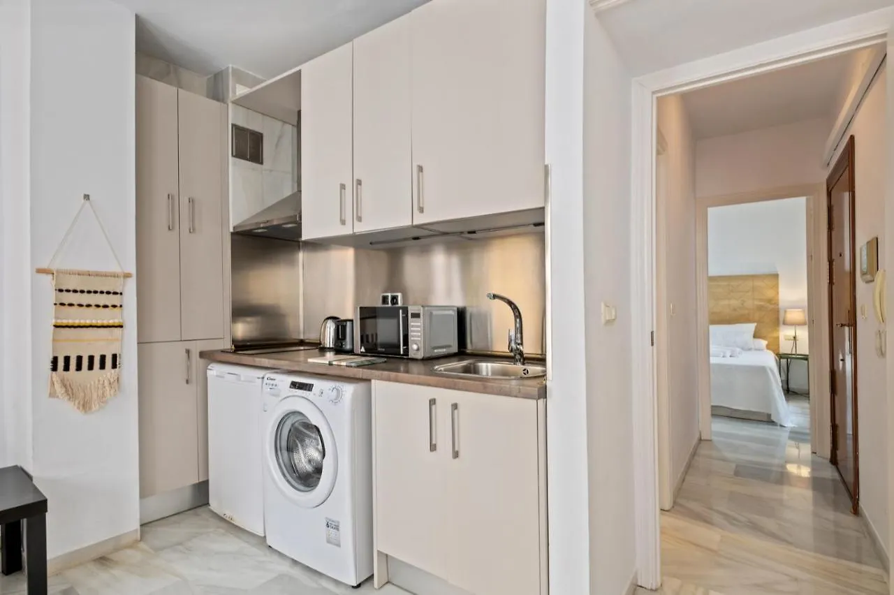 Cozy Cathedral Apartment in Málaga